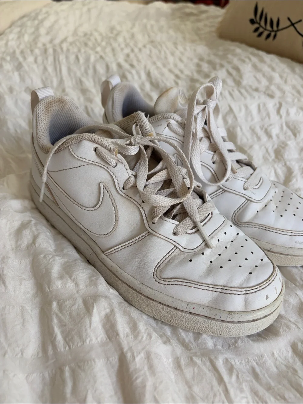 Nike White Low-Top Leather Sneakers Court Visions Youth